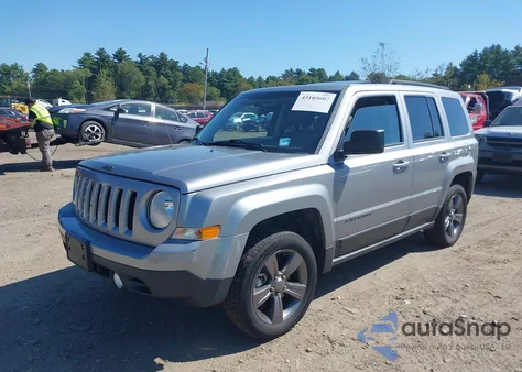 2015 Jeep Patriot High Altitude Edition из США, поврежденный, VIN 1C4NJRFB2FD307946